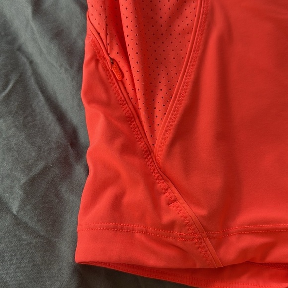 Athleta Pacifica Tee Racing Red Size Medium - Picture 6 of 9